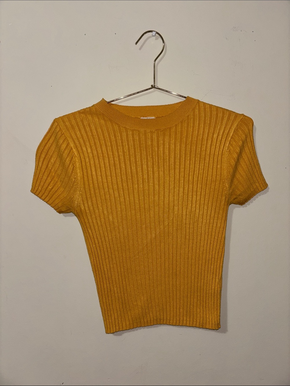 Garage Mustard Ribbed Short-Sleeve Knit Top 🌻⭐️